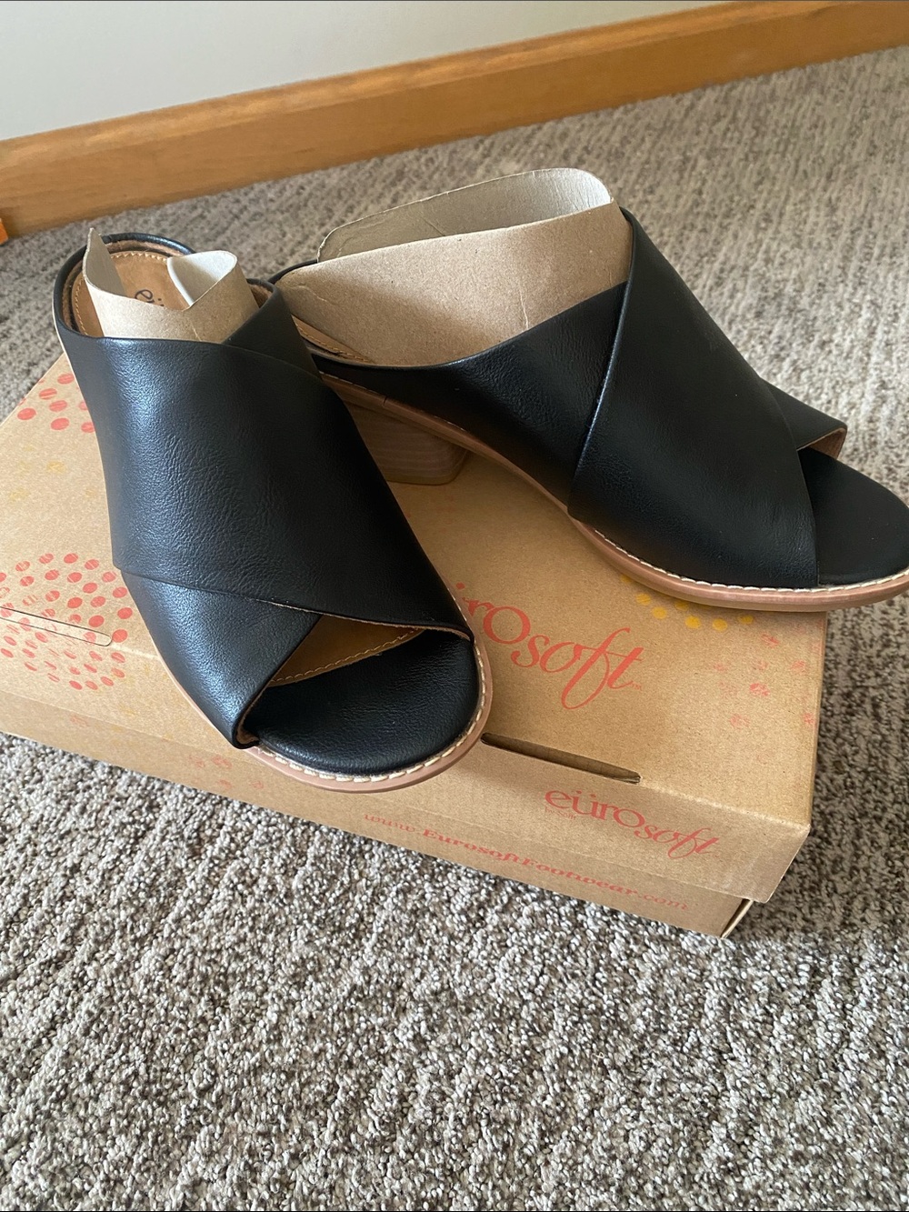 Eurosoft Black Leather Cross-Front Slingback Sandal NIB